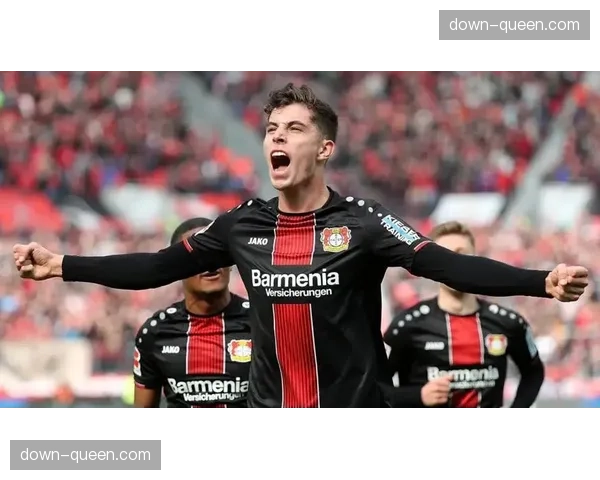 实时战报：兰斯与图卢兹上演进球大战，半场比分2-2